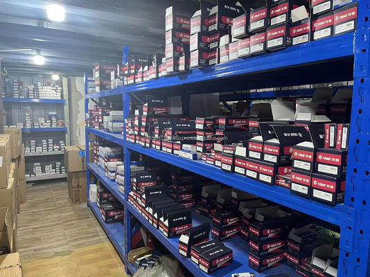 Θερμοστάτης ψύξης κινητήρα για Mitsubishi V31 V33 21200-6A0A1 MD997684 MD972911 1305A026